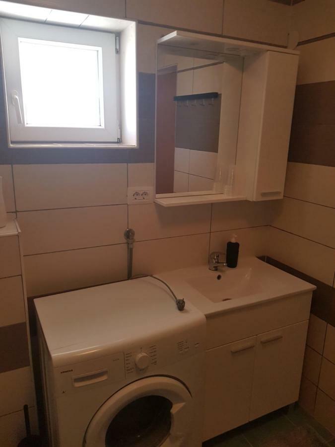 Apartmani Andrej Udbina Exterior photo