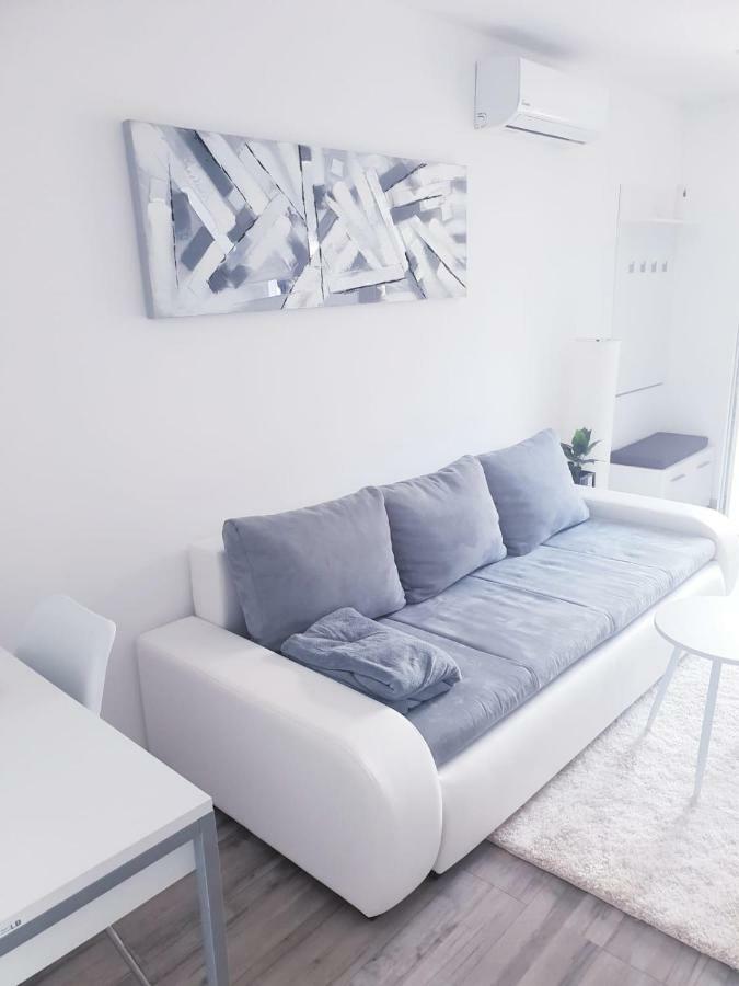 Apartmani Andrej Udbina Exterior photo